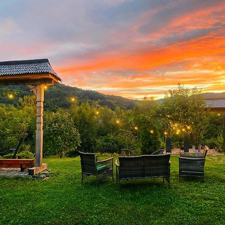Готель Casa Chira Вишово-Вижнє Екстер'єр фото